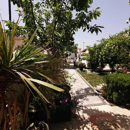 D & N Apartmán Kaštela