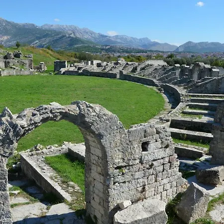 D & N * Kaštela